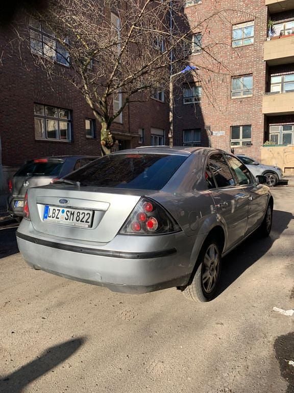 Gebraucht Ford Mondeo Ghia 145 PS (106 kW) 2005 Schwarz Limousine