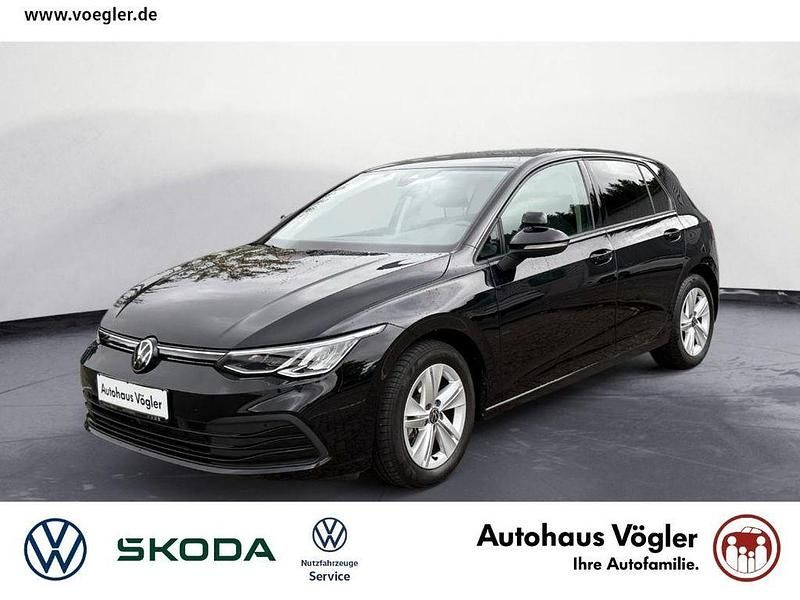Schwarz Gebraucht 2024 VW Golf VIII Life Limousine | 28.690 € (Teuer) - Bild 1/4