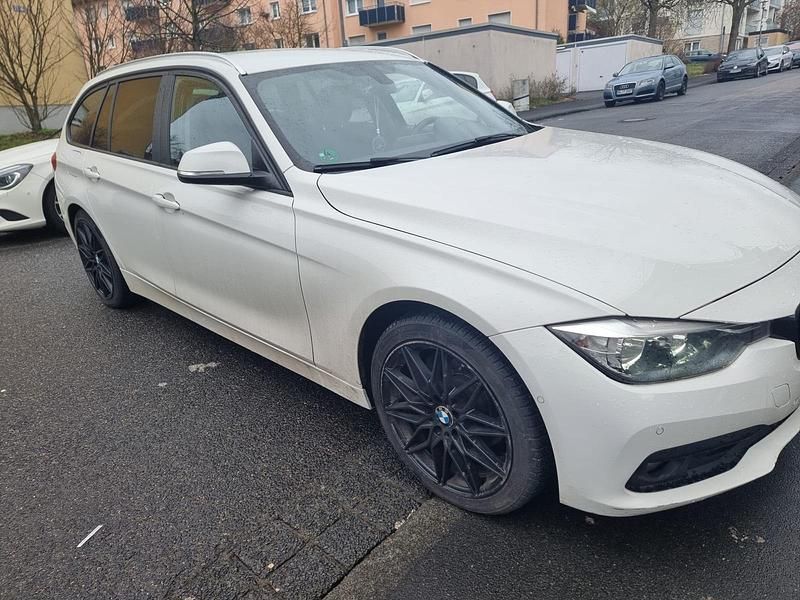 Gebraucht BMW 320 M Sport 190 PS (139 kW) 2016 Weiß Kombi