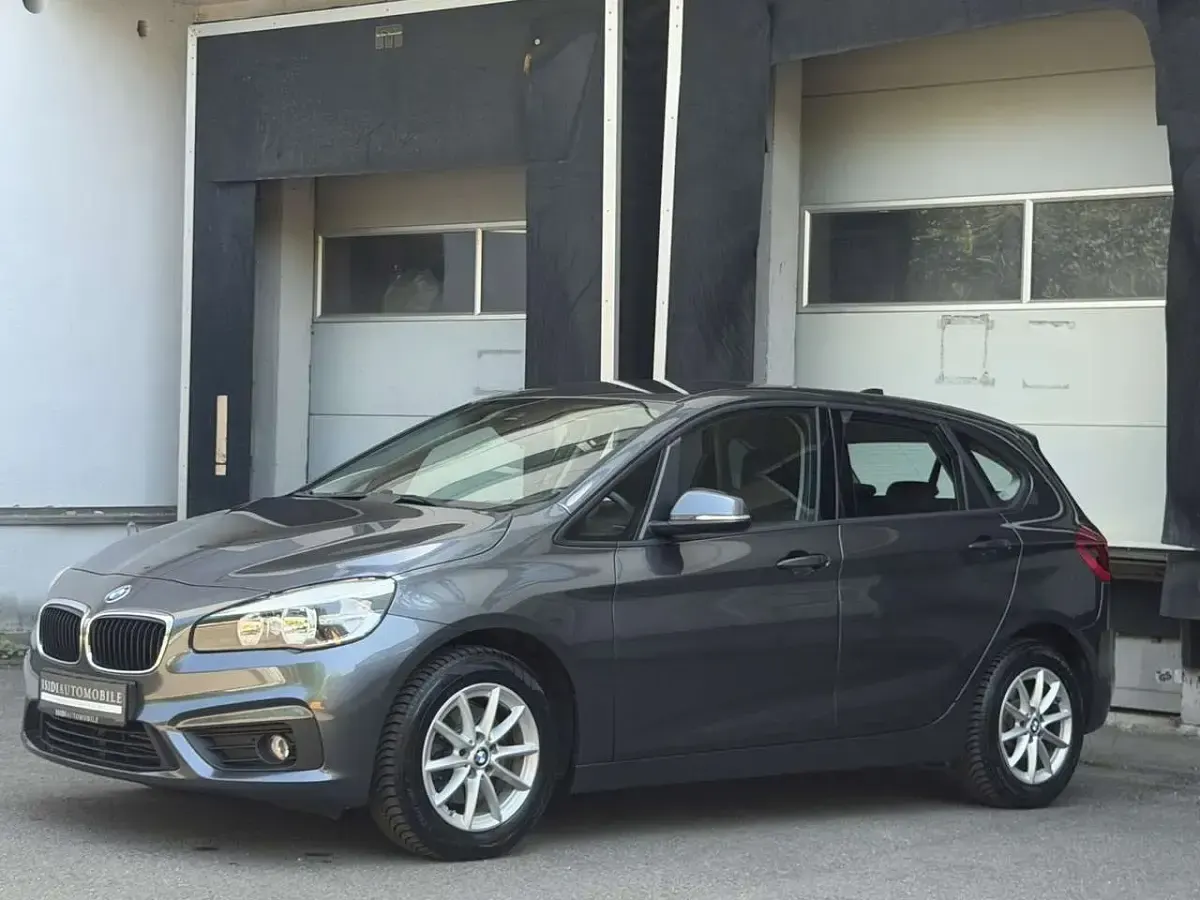 Gebraucht BMW 218 136 PS (100 kW) 2015 Mineralgrau metallic Van / Kleinbus