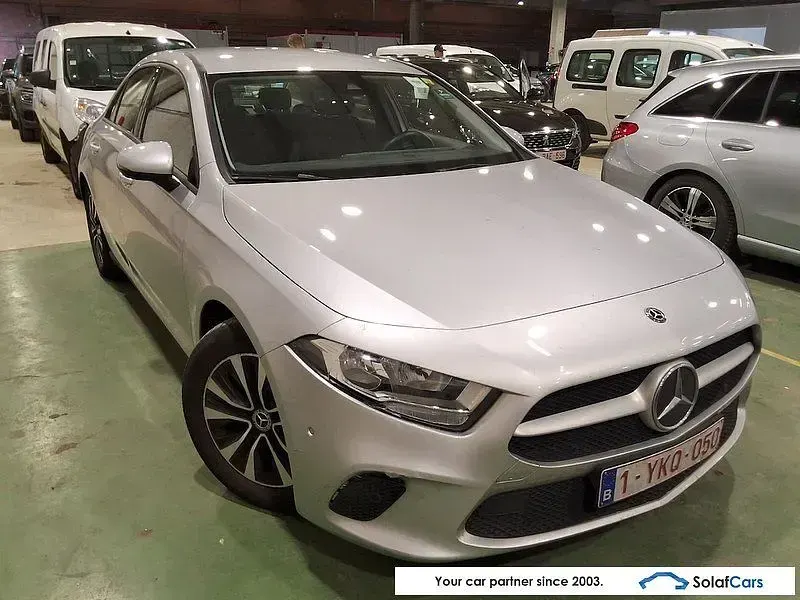 Gebraucht Mercedes A180 116 PS (85 kW) 2020 Silber Limousine