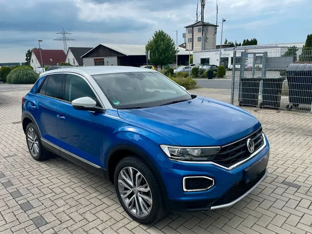 Gebraucht VW T-Roc Style 150 PS (110 kW) 2018 Blau SUV