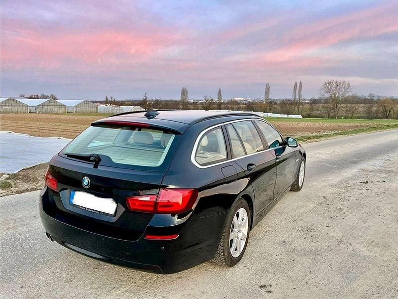 Gebraucht BMW 520 Performance 184 PS (135 kW) 2012 Schwarz Kombi