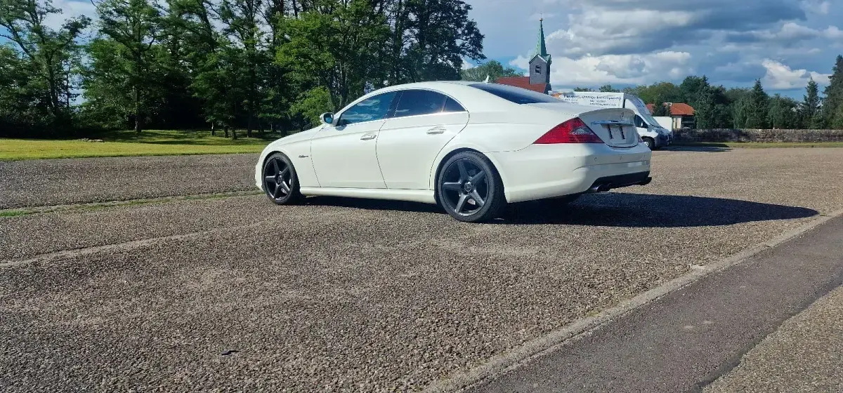 Gebraucht Mercedes CLS63 AMG AMG 514 PS (378 kW) 2006 Weiß Coupé