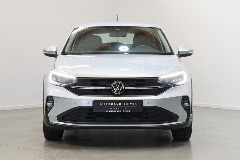 Gebraucht VW Taigo Basis 95 PS (69 kW) 2023 Silber SUV