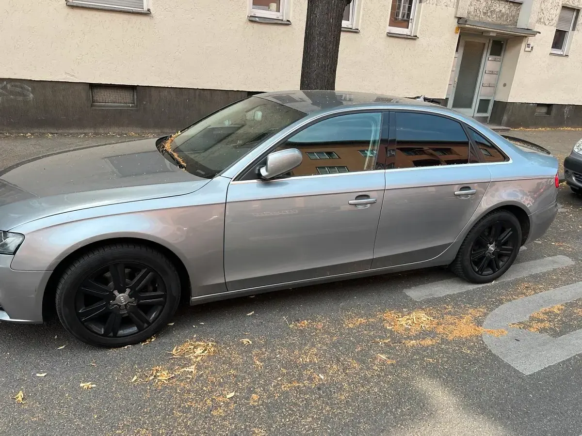 Gebraucht Audi A4 160 PS (117 kW) 2011 Limousine