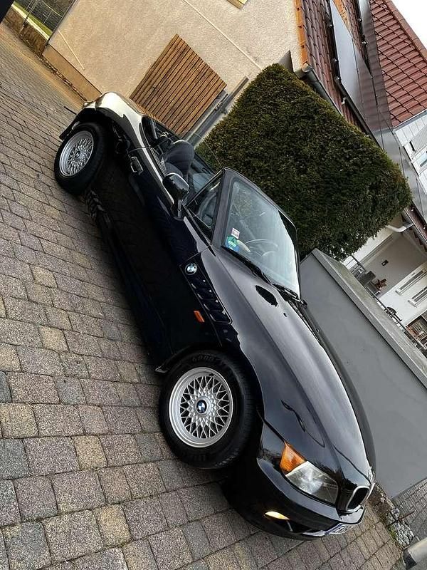 Gebraucht BMW Z3 140 PS (102 kW) 1996 Schwarz Cabrio