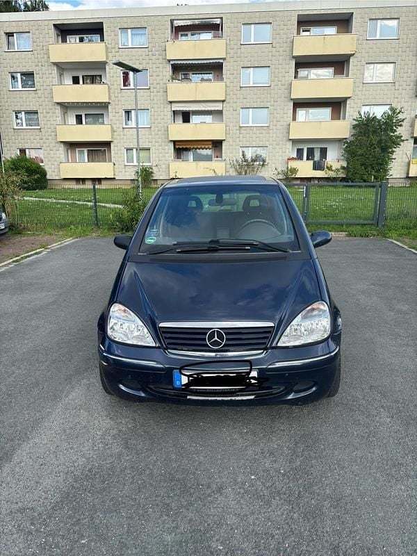 Blau Gebraucht 2001 Mercedes A140 Kleinwagen | 800 € (Guter Preis) - Bild 1/4