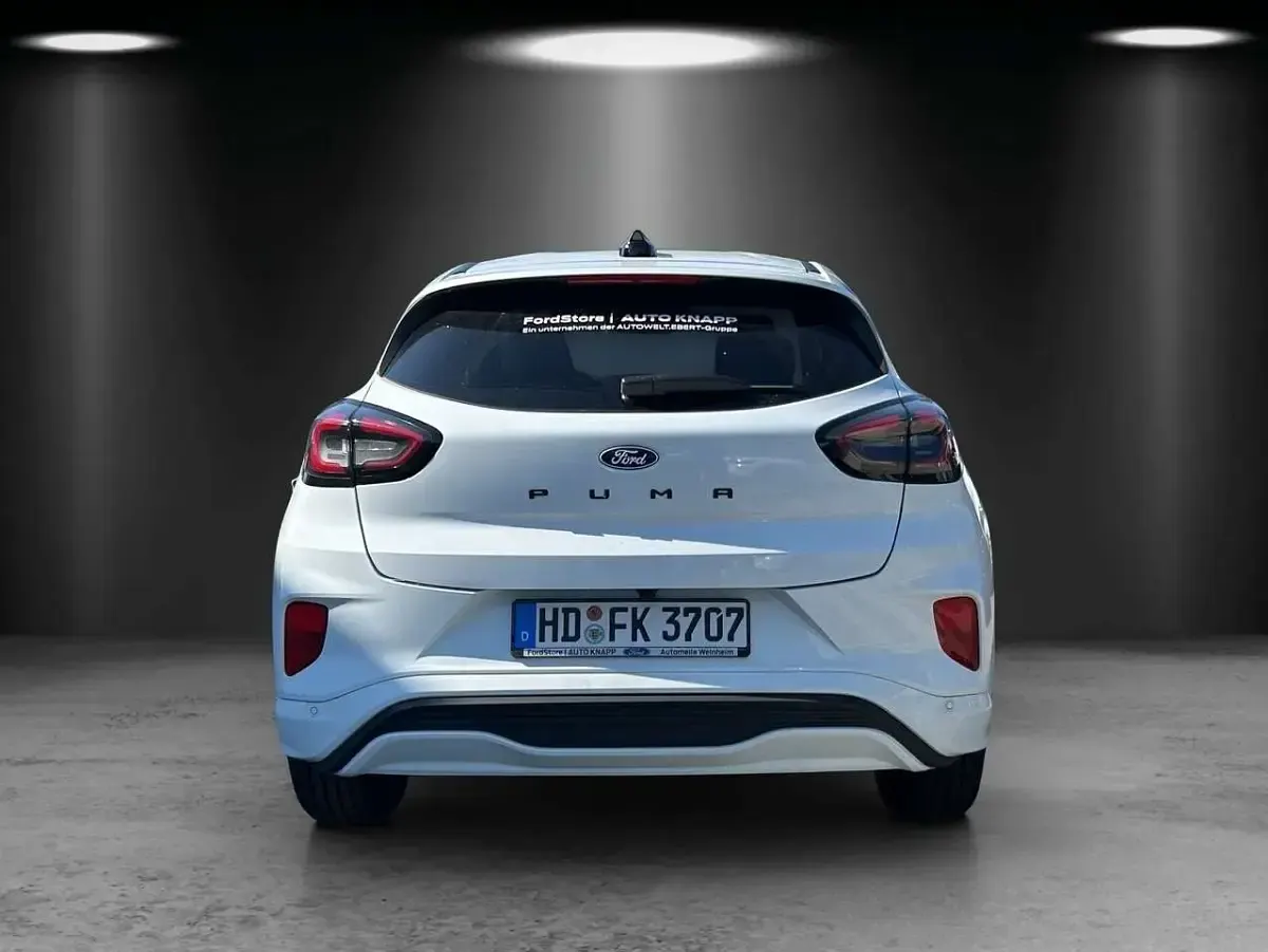Gebraucht Ford Puma ST-Line 125 PS (91 kW) 2024 Frozen white SUV