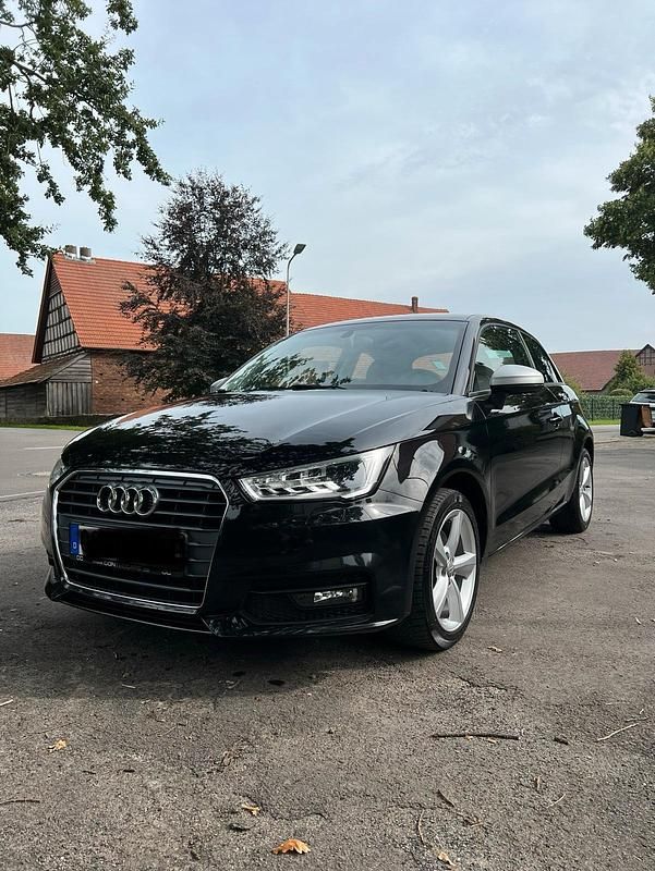 Gebraucht Audi A1 Design 125 PS (91 kW) 2015 Schwarz Kleinwagen