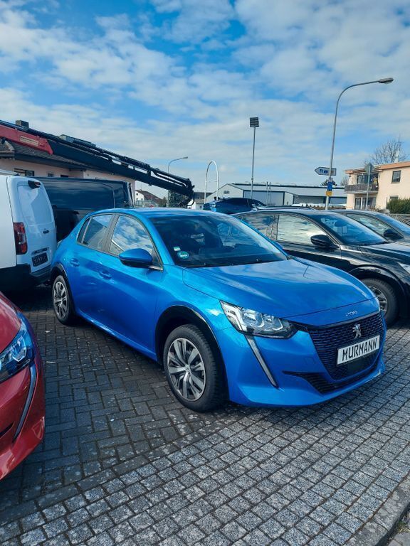 Blau Gebraucht 2021 Peugeot e-208 Active Kleinwagen | 15.200 € (Fairer Preis) - Bild 1/4