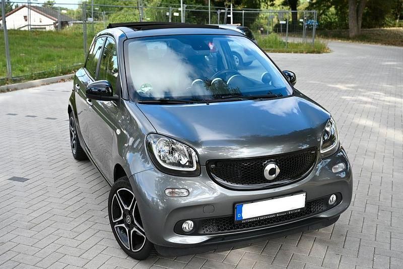 Grau Gebraucht 2015 Smart ForFour Prime Limousine | 8.100 € (Fairer Preis) - Bild 1/4