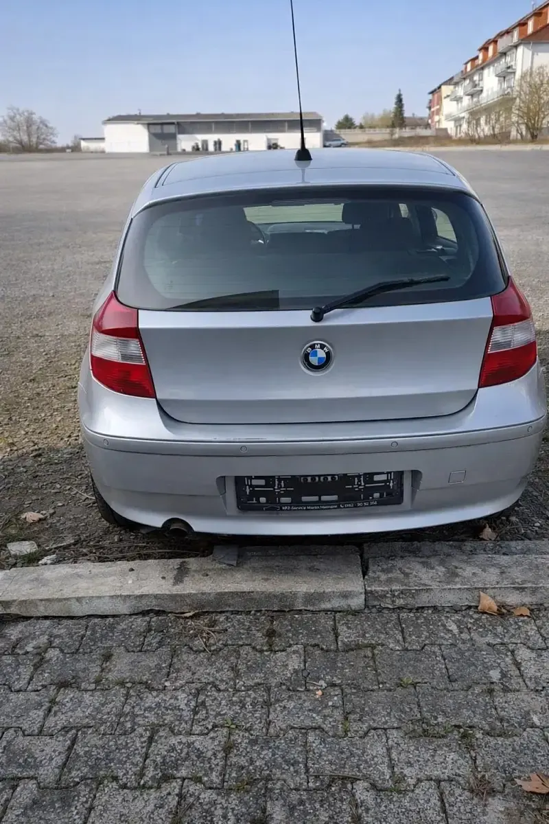 Gebraucht BMW 116 116 PS (85 kW) 2005 Silber Kleinwagen