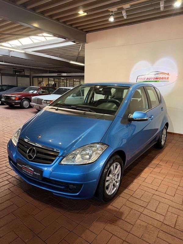 Gebraucht Mercedes A170 Elegance 116 PS (85 kW) 2009 Blau Kleinwagen