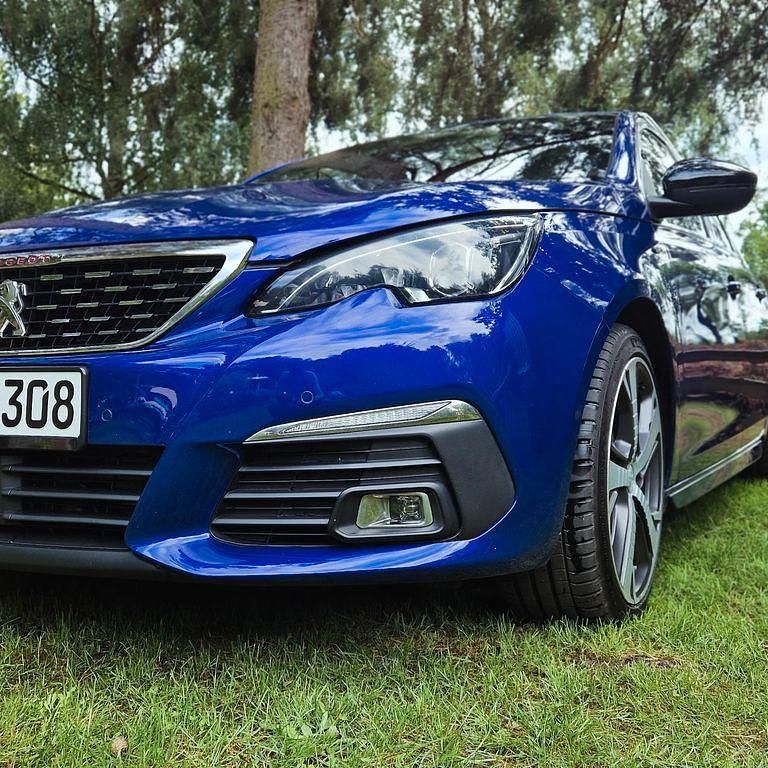 Gebraucht Peugeot 308 GT 224 PS (164 kW) 2019 Blau Kombi