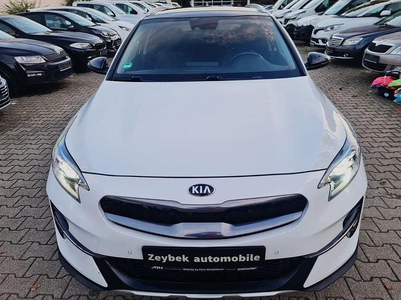 Second-hand Kia XCeed Platinum Edition 141 CP (103 kW) 2021 Alb SUV