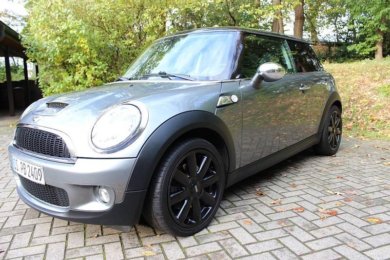 Grau Gebraucht 2009 Mini Cooper S Sport Kleinwagen | 6.450 € - Bild 1/4