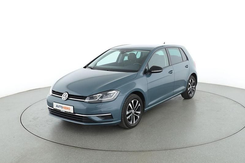 Blau Gebraucht 2019 VW Golf VII IQ Drive Limousine | 18.040 € (Guter Preis) - Bild 1/3