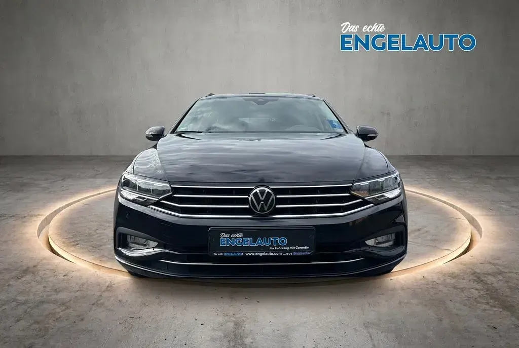 Gebraucht VW Passat Business 150 PS (110 kW) 2022 Schwarz Kombi