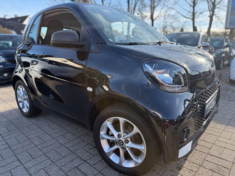 Gebraucht Smart ForTwo Coupé 60 kW (82 PS) 2022 Schwarz Kleinwagen