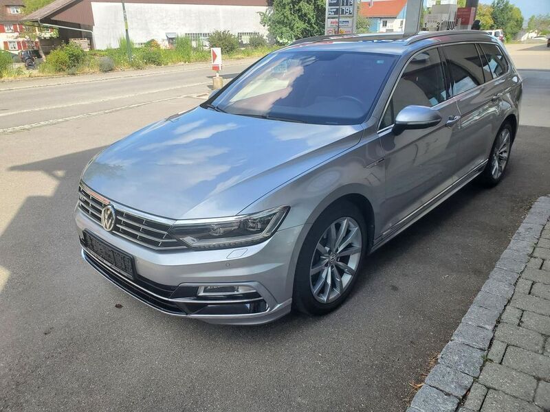 Silber Gebraucht 2017 VW Passat R-line Kombi | 20.890 € (Etwas zu teuer) - Bild 1/4