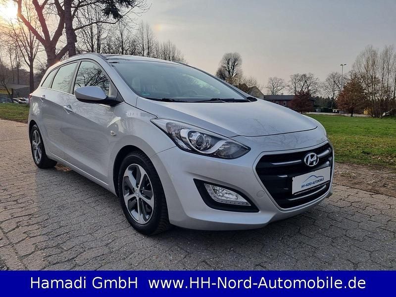 Gebraucht Hyundai i30 135 PS (99 kW) 2017 Silber Kombi