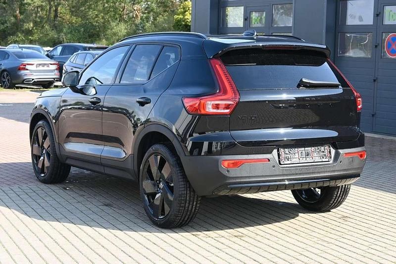Gebraucht Volvo XC40 Plus 163 PS (119 kW) 2025 Schwarz SUV