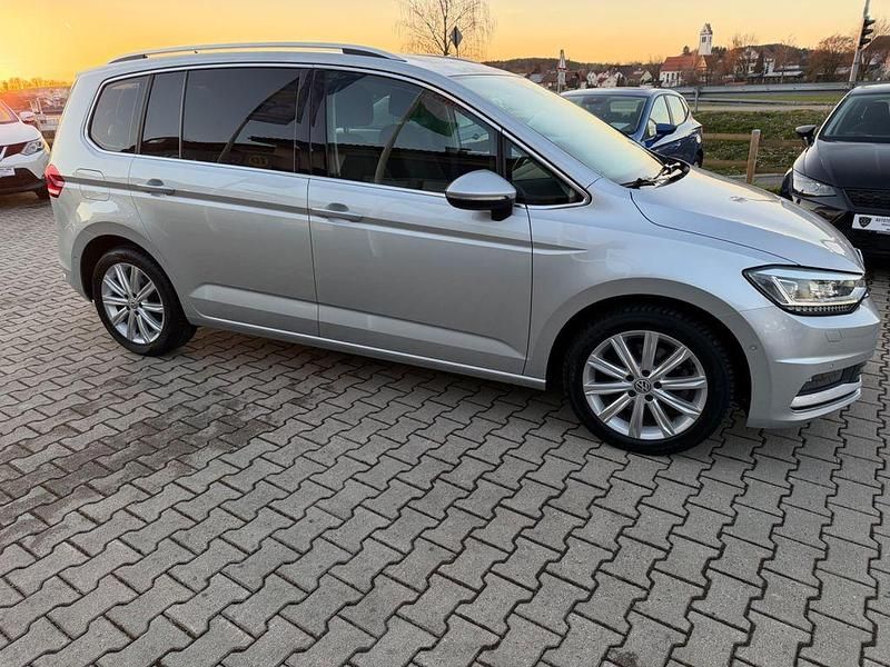 Gebraucht VW Touran Highline 179 PS (131 kW) 2018 Silber Van / Kleinbus