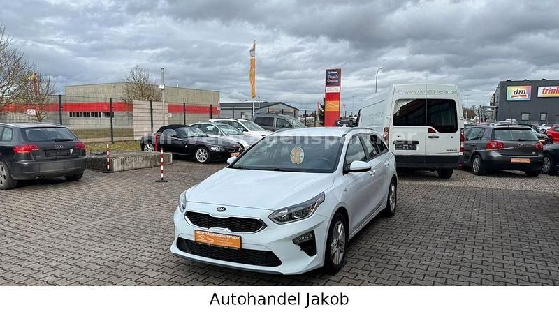 Gebraucht Kia Ceed Edition 7 120 PS (88 kW) 2019 Weiß Kleinwagen