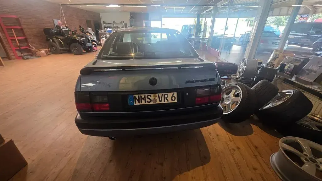 Gebraucht VW Passat 90 PS (66 kW) 1993 Blau Limousine