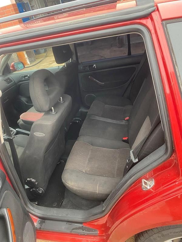 Gebraucht VW Bora 116 PS (85 kW) 1999 Rot Kombi