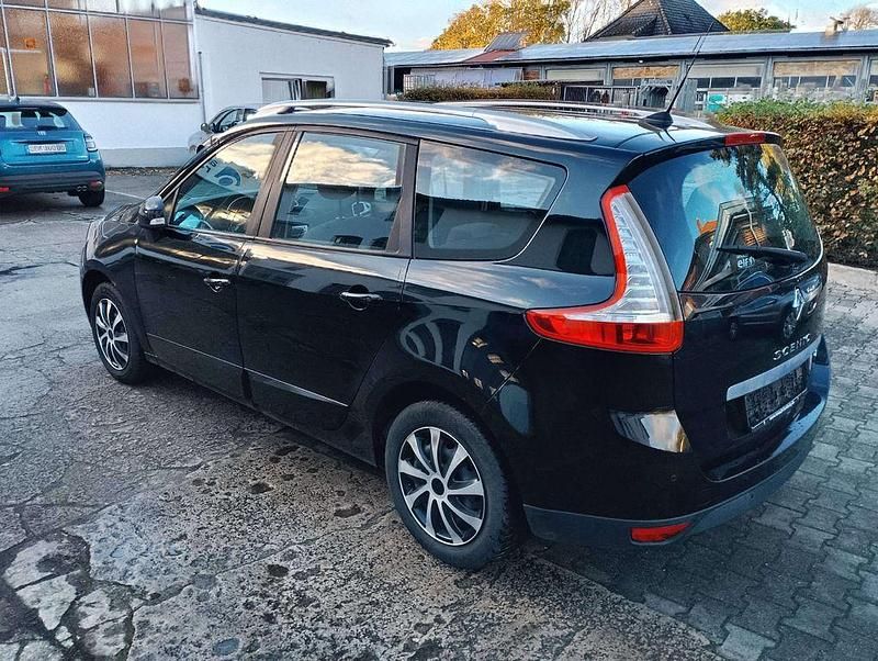 Gebraucht Renault Scénic III Initiale Paris 110 PS (80 kW) 2014 Schwarz Van / Kleinbus