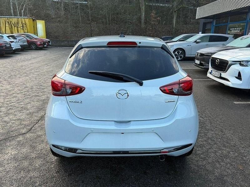 Gebraucht Mazda 2 90 PS (66 kW) 2024 Silber Limousine
