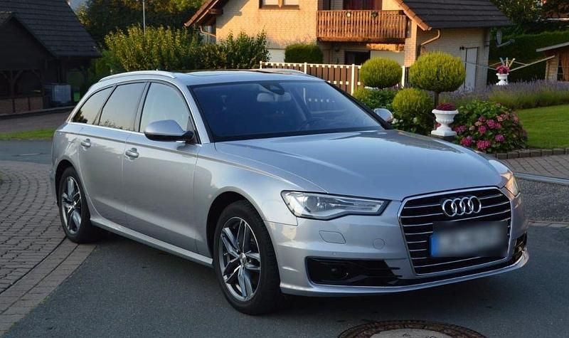 Silber Gebraucht 2016 Audi A6 Ambiente Kombi | 14.990 € (Guter Preis) - Bild 1/4