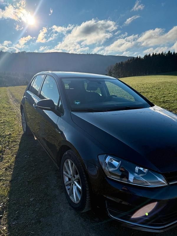 Grau Gebraucht 2016 VW Golf VII Kombi | 10.300 € (Fairer Preis) - Bild 1/4