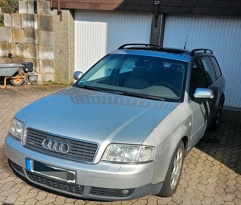 Second-hand Audi A6 220 CP (161 kW) 2002 Gri Break