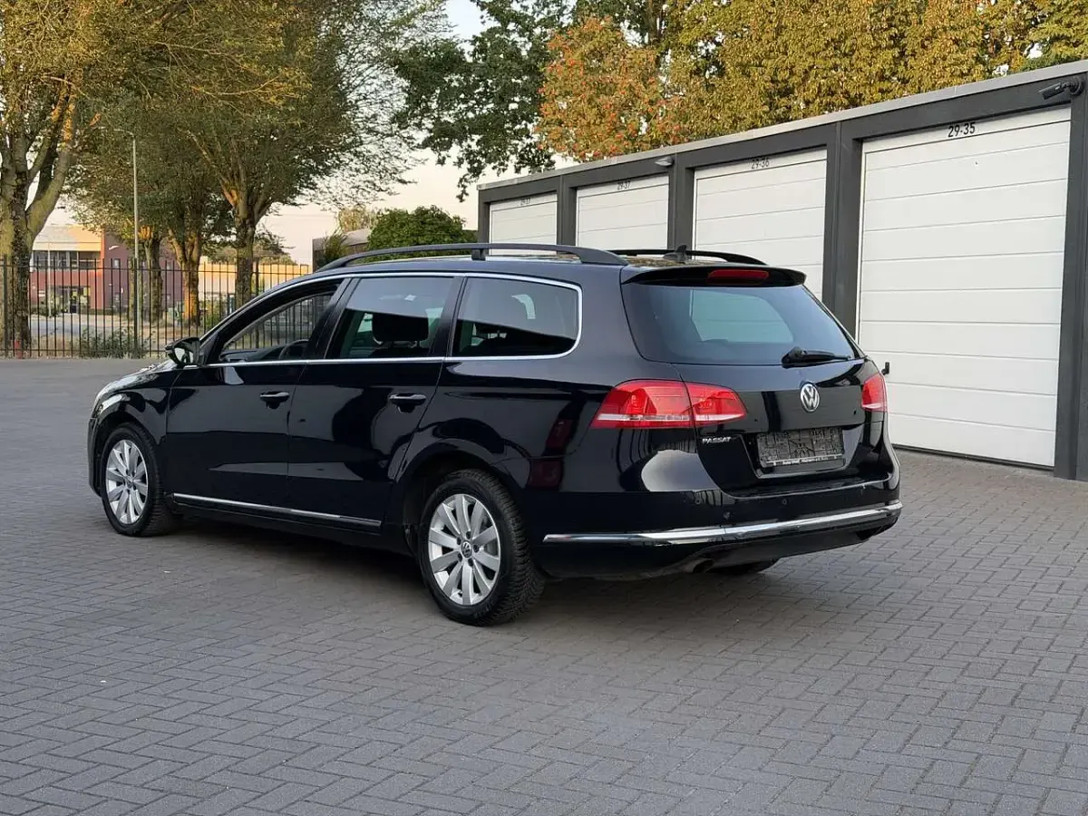 Gebraucht VW Passat Trendline 122 PS (89 kW) 2012 Limousine