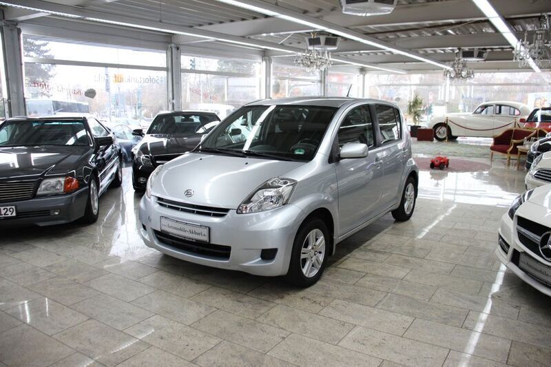 Gebraucht Daihatsu Sirion 91 PS (66 kW) 2007 Grau Kleinwagen