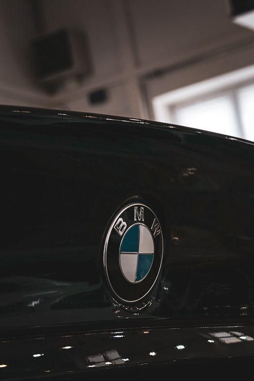 Second-hand BMW M3 Performance 343 CP (252 kW) 2004 Negru Coupe