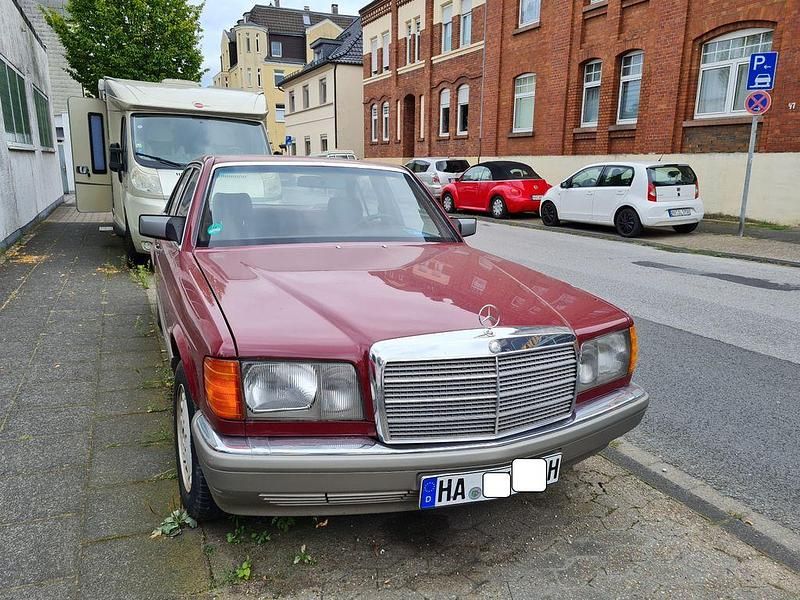 Rot Gebraucht 1987 Mercedes S260 Limousine | 5.200 € - Bild 1/4