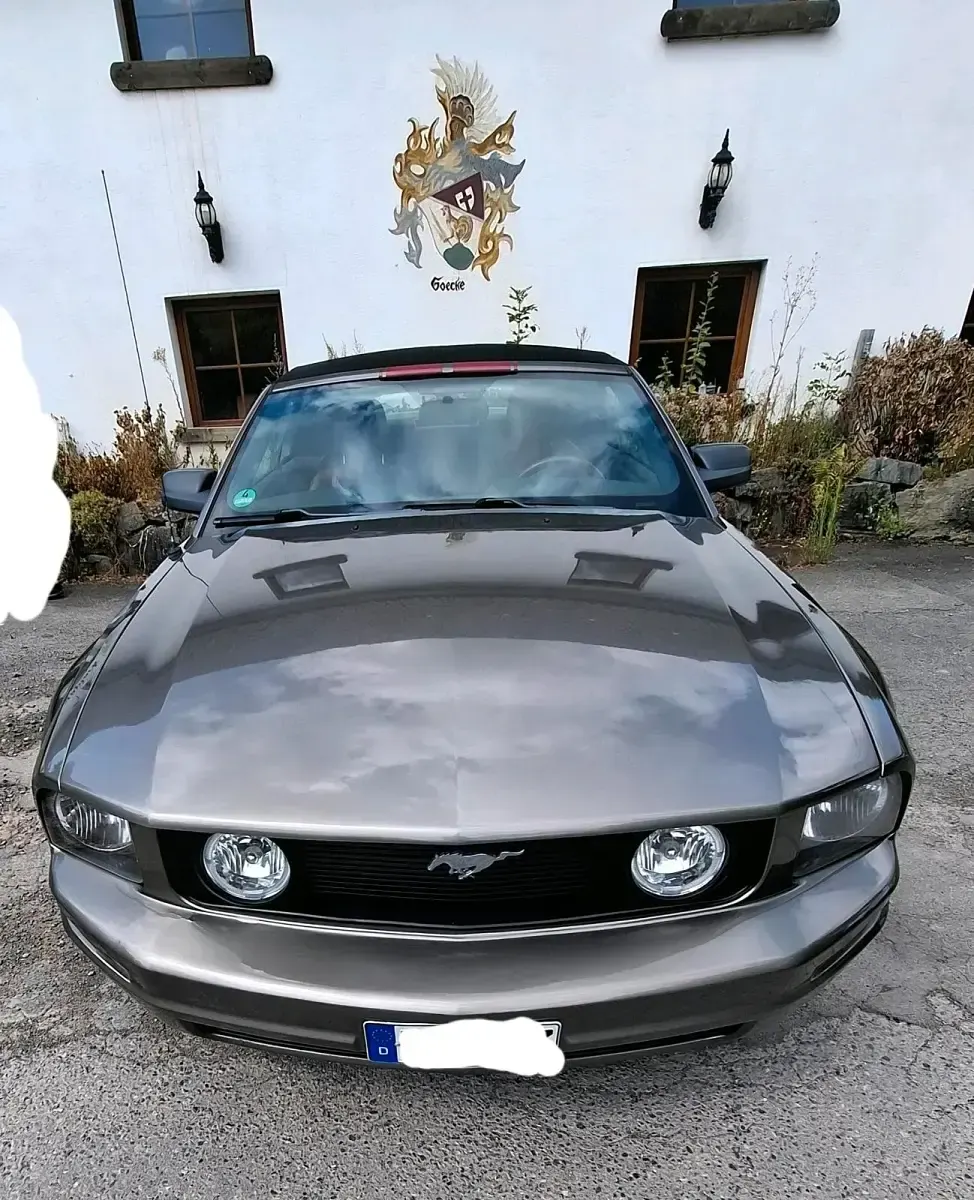 Gebraucht Ford Mustang 205 PS (150 kW) 2005 Braun Cabrio