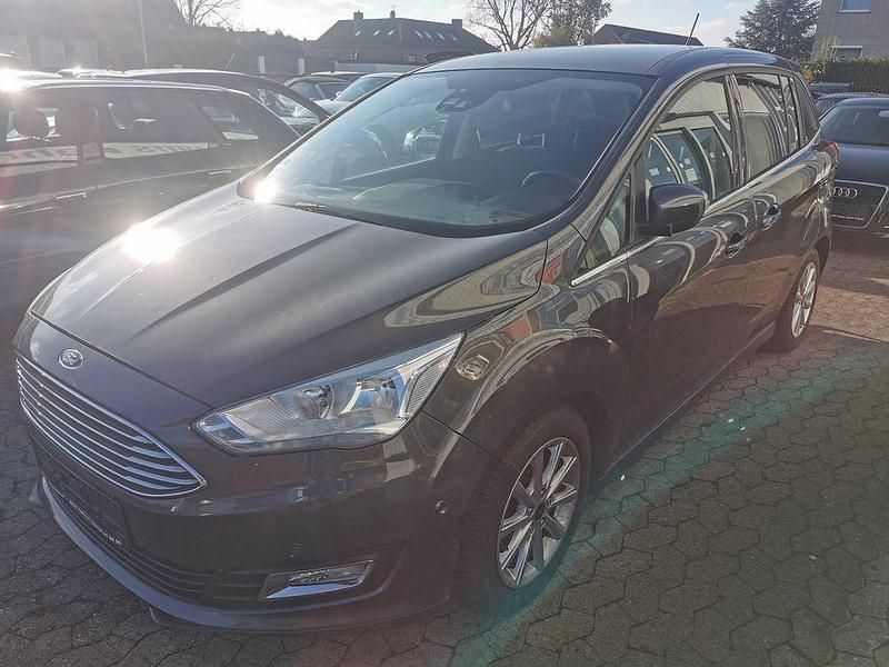 Gebraucht Ford Grand C-Max Titanium 150 PS (110 kW) 2018 Grau Van / Kleinbus