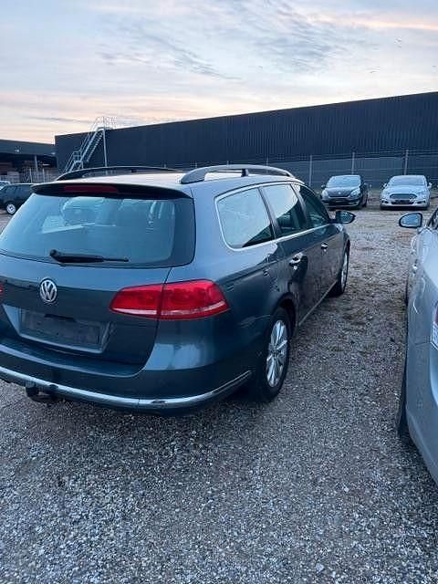 Gebraucht VW Passat Comfortline 160 PS (117 kW) 2011 Grau Kombi
