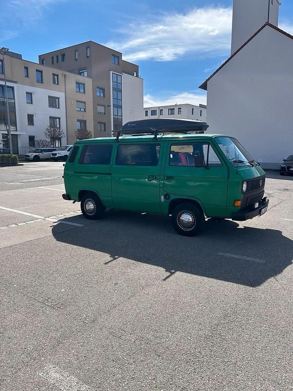 Grün Gebraucht 1992 VW T3 Van | 12.000 € - Bild 1/4