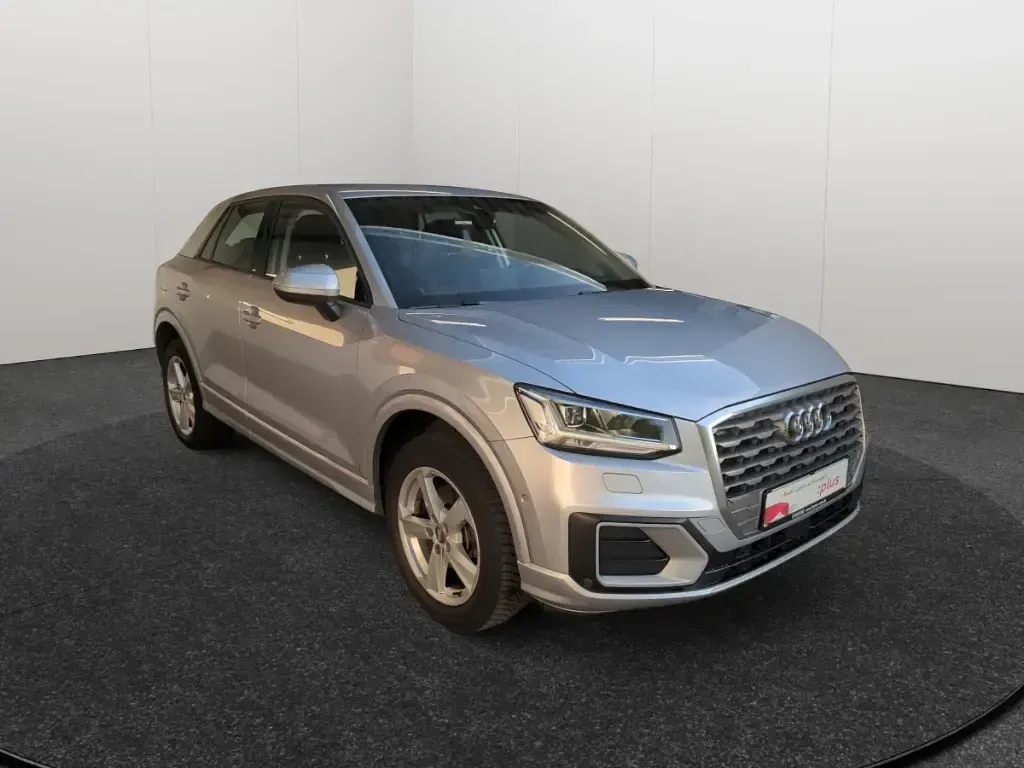Gebraucht Audi Q2 Sport 150 PS (110 kW) 2017 Silber SUV
