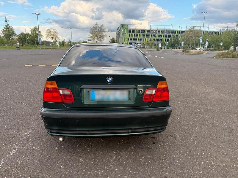 Occasion BMW 320 136 ch (100 kW) 2000 Vert Berline