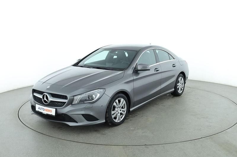 Gebraucht Mercedes CLA180 Urban 122 PS (89 kW) 2014 Limousine