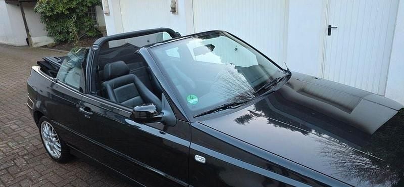 Gebraucht VW Golf Cabriolet Conceptline 116 PS (85 kW) 2001 Schwarz Cabrio