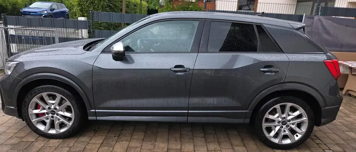 Gebraucht Audi SQ2 300 PS (220 kW) 2024 Andere farben SUV