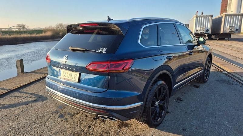 Gebraucht VW Touareg Elegance 286 PS (210 kW) 2018 Blau SUV